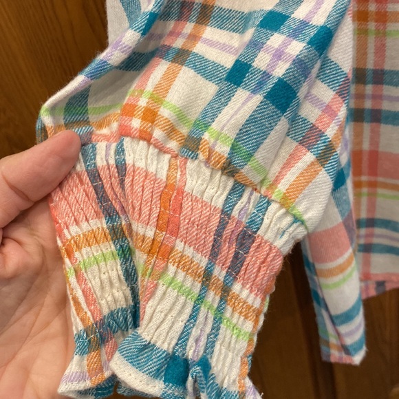 NWOT Andree By Unit top size small - Picture 3 of 6